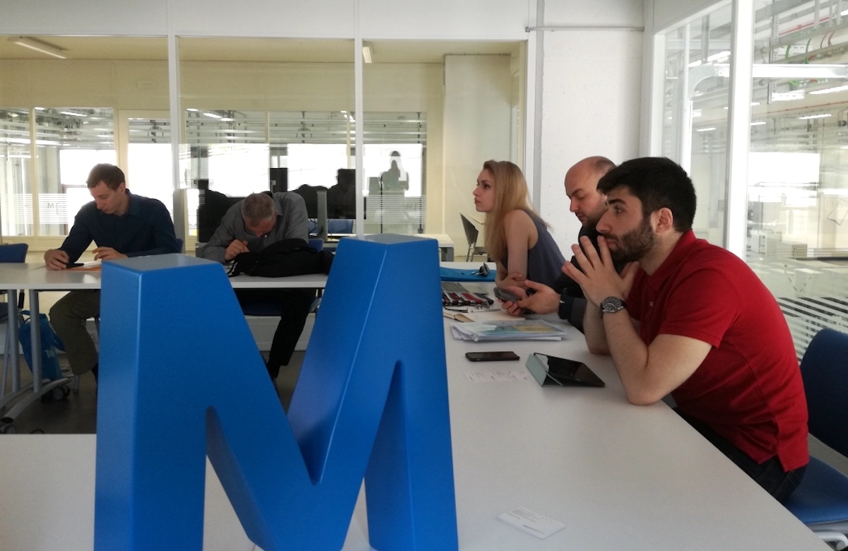 Delegazione russa alla ProM Facility Delegazione russa in visita al nuovo laboratorio ProM Facility